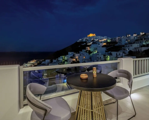 Comfort room with balcony and with ocean view
