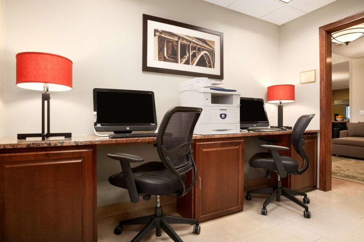 Country Inn & Suites by Radisson, Dearborn, MI