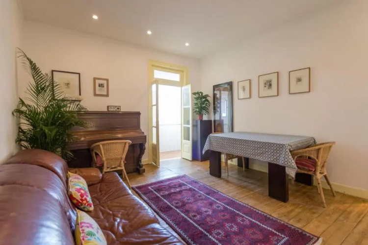 Charming flat with 2 bedrooms on Lisbon's 7th hill