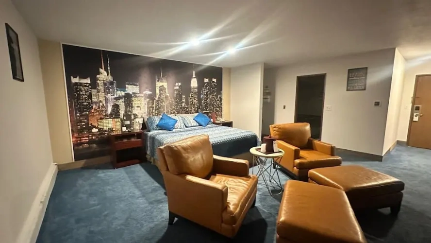 Deluxe Suite