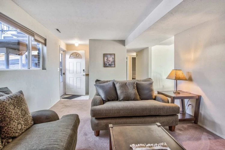 2 Bedrooms Villa