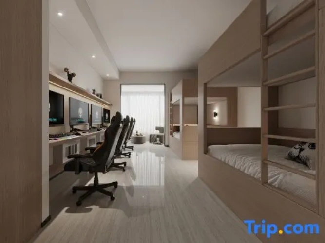 Quadruple Suite