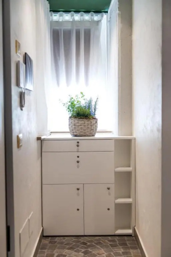 ROOM2
