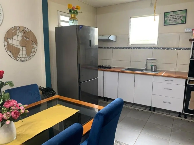 2 Bedrooms Cottage