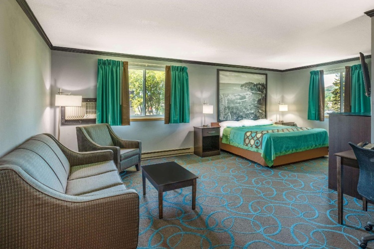 Double Suite