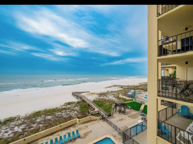 1 Bedroom Standard room with balcony and beachfront
