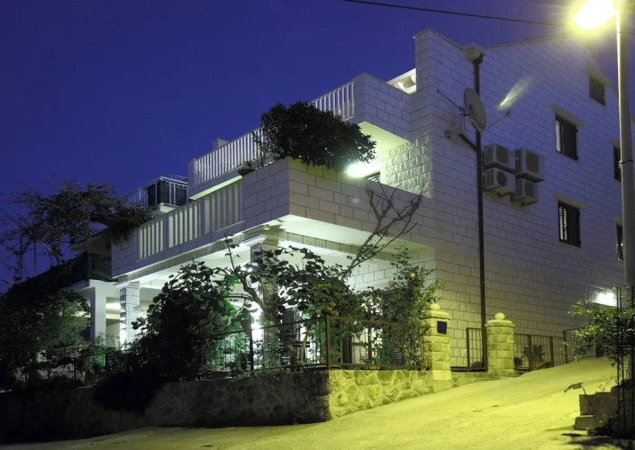 Superior Studio