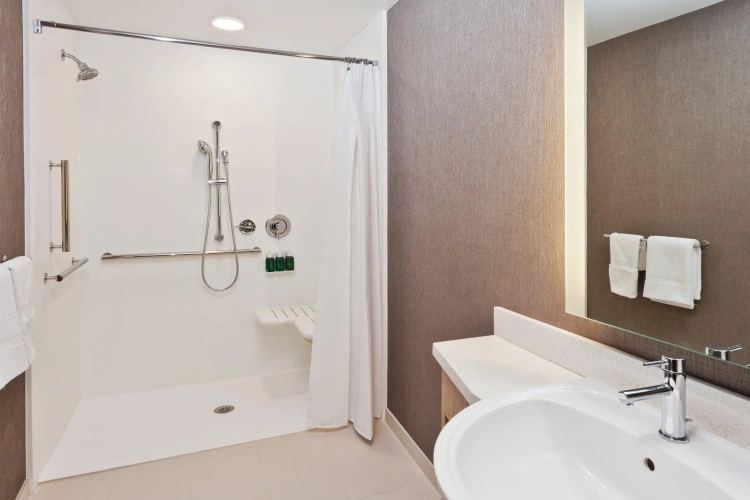 Quadruple Suite