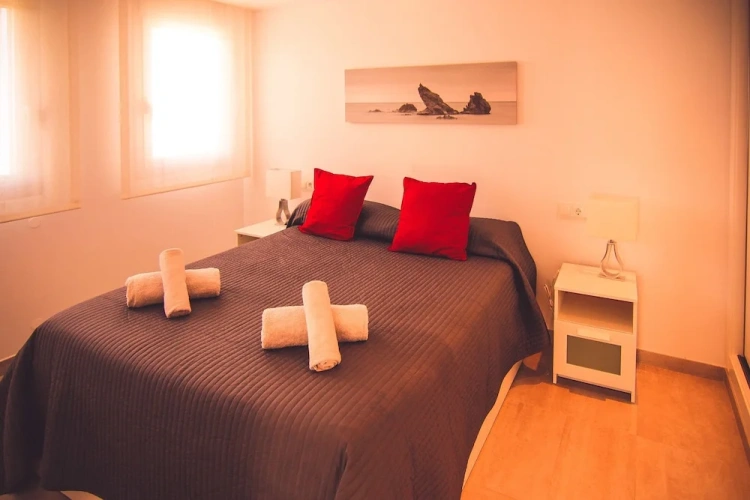 4 Bedrooms Villa
