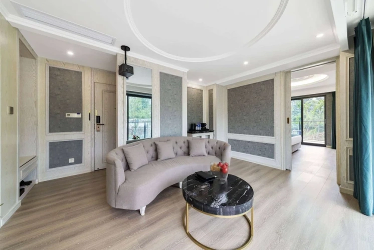 Double Suite
