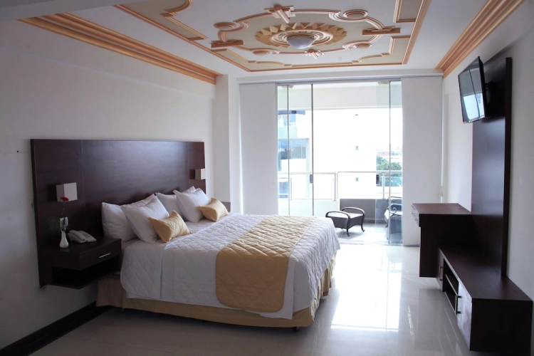 Luxury Suite