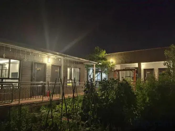 Nalati  Gengxin courtyard B & B