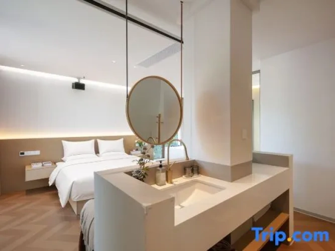 Standard Double room with balcony and with mountain view