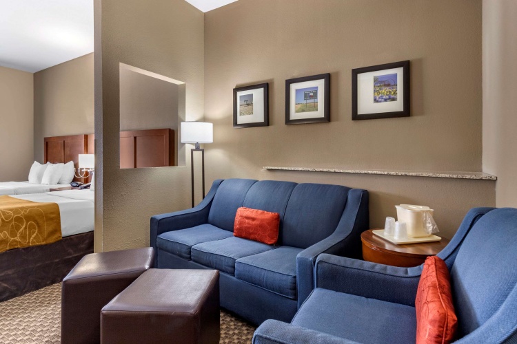 Quadruple Suite