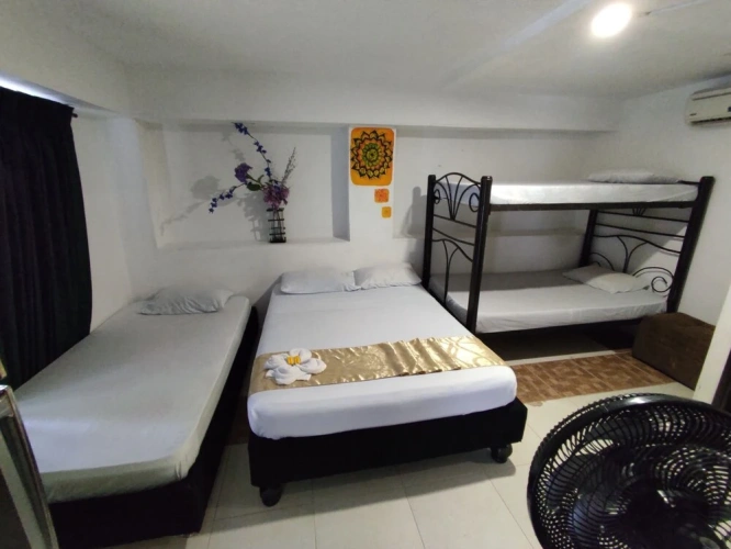 1 Bedroom Standard Quadruple room