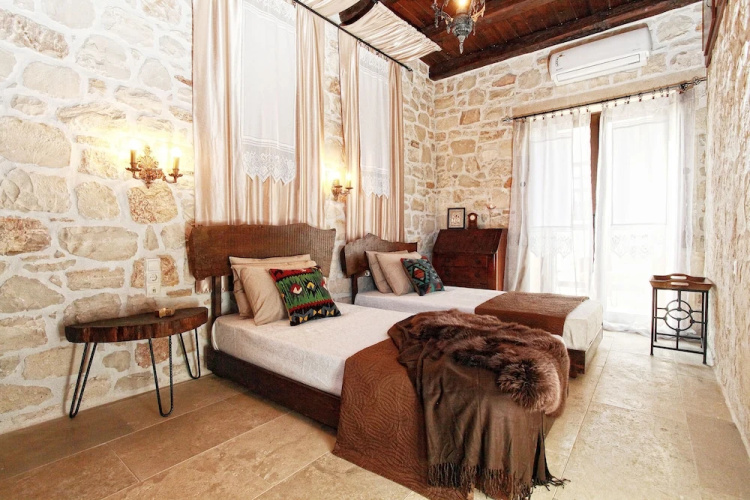 Villa with private pool near the beach