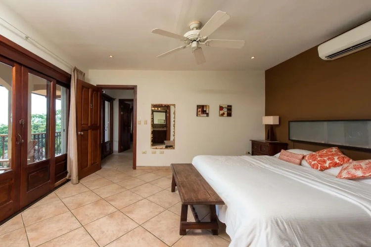 Deluxe Double room with balcony and with ocean view