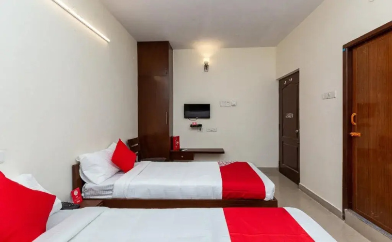 Oyo Flagship 30671 Anna Nagar