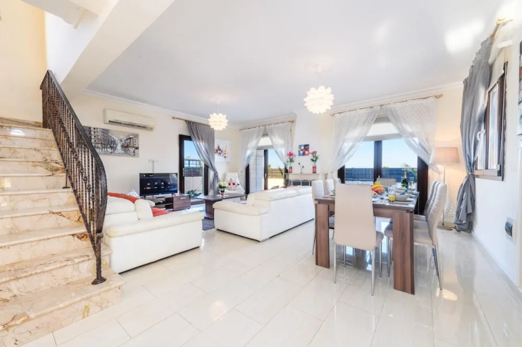 Hanns Villa in Protaras