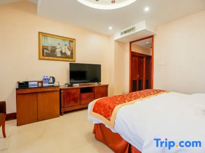 Deluxe Suite
