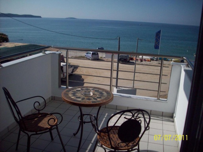 Studio with balcony and with view