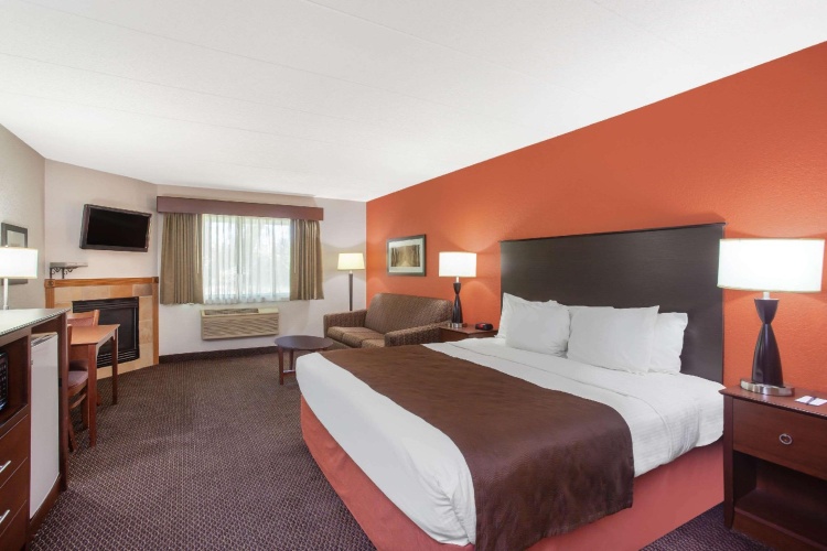 Deluxe Double Suite