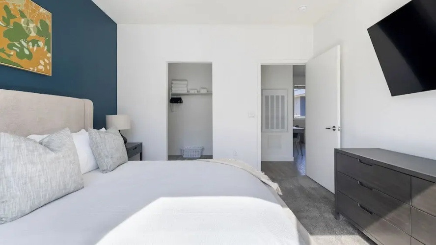 Landing Apartments Glendale