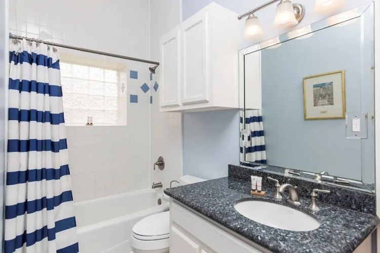 3 Bedrooms Luxury Cottage