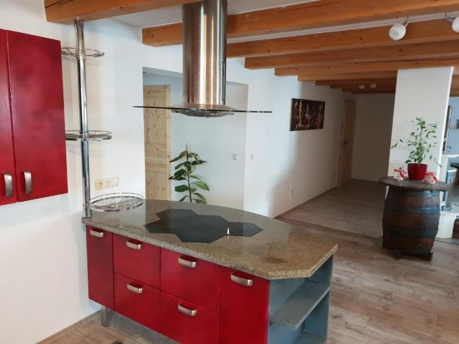 3 Bedrooms Apartment