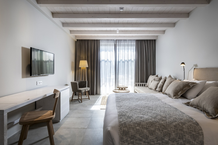 Basement Junior Suite