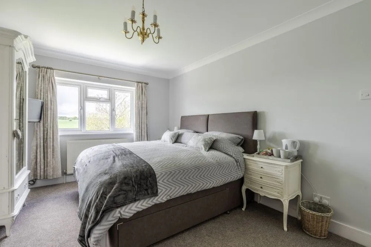 Cotswold Lodge