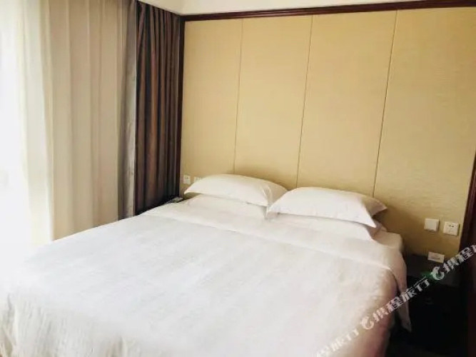 Zilanmen Longting Hotel