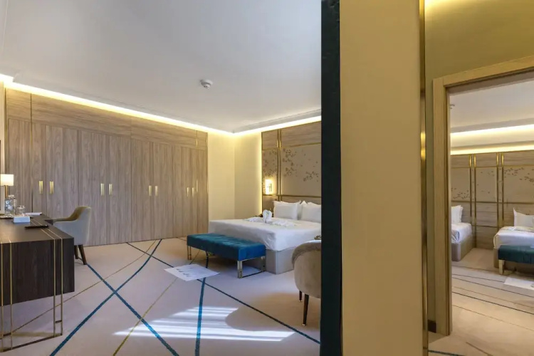 Green Park Hotel