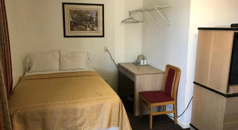 Sunrise Inn