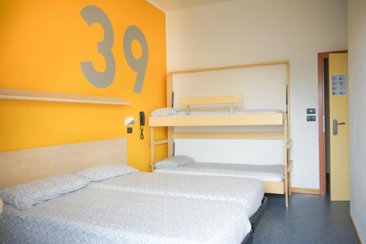 Hotel Morfeo - Young People Hotels