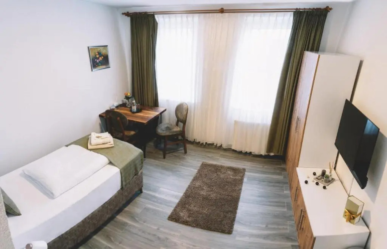E&B Aparthotel