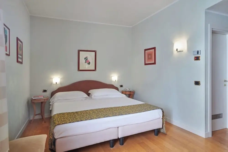 Classic Twin room