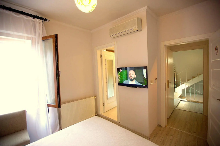 Corner Living Space