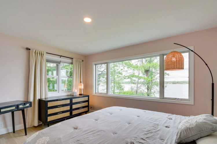 5 Bedrooms Cottage