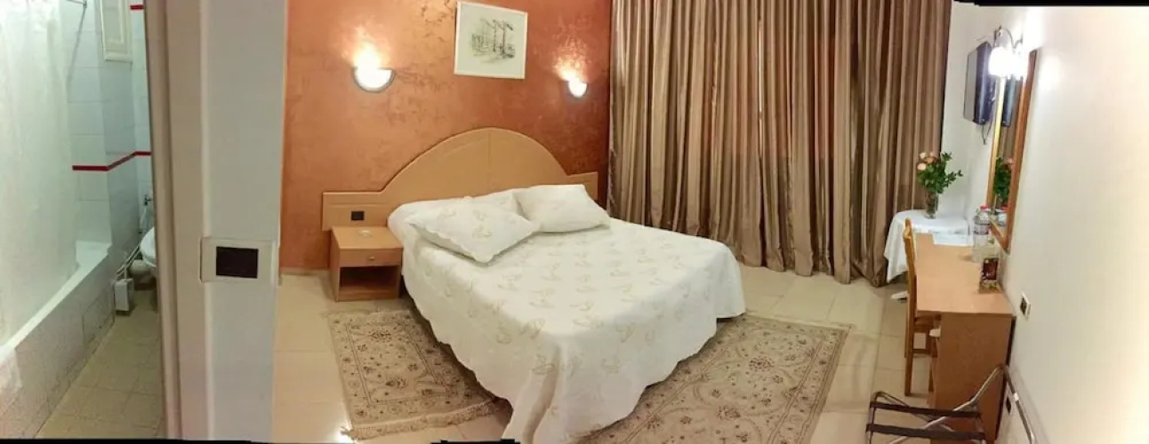 Hotel Yasmine