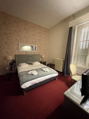 Standard Double Suite with city view