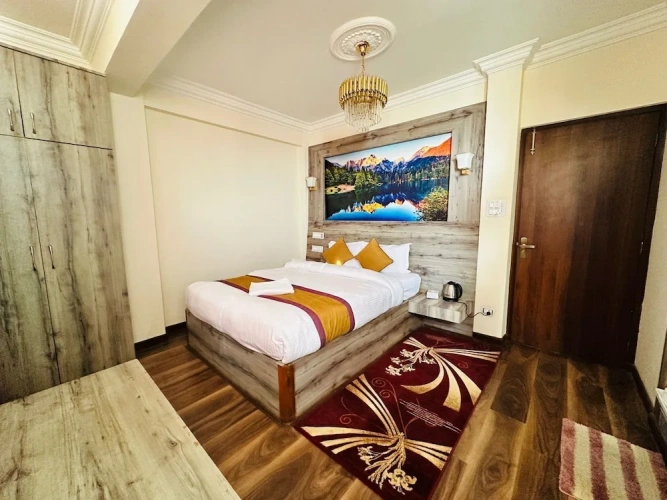 Deluxe Double room with balcony and with mountain view