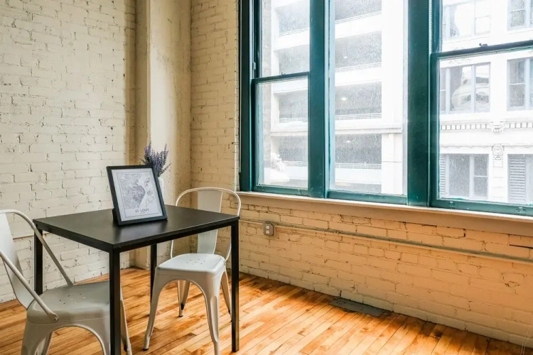 FRONTDESK 917 Locust St Apts Downtown St Louis