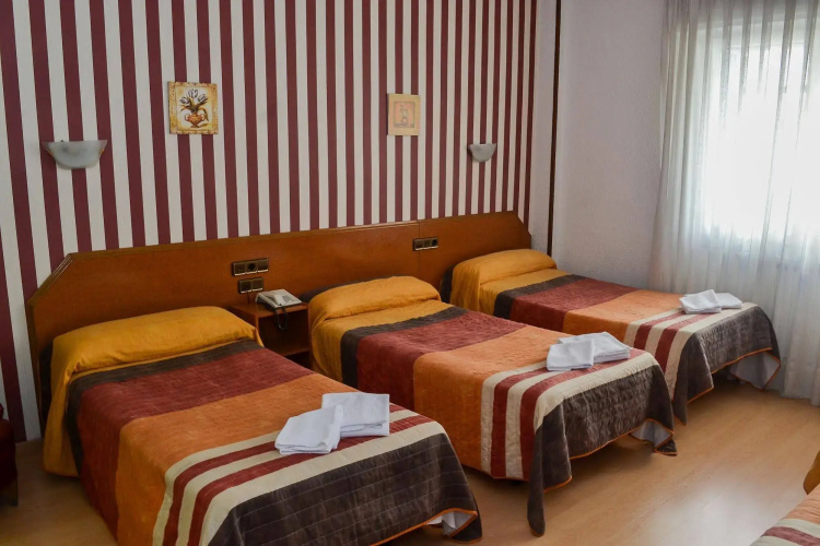 Hostal Cataluna