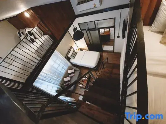 Ombra House 21-24