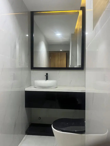 Hibernate - 2 Bedroom Apartment - VI