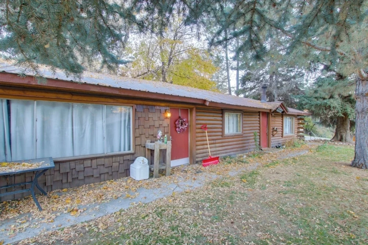 3 Bedrooms Cottage