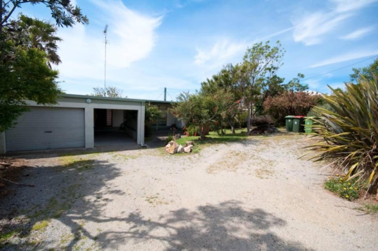 3 Bedrooms Cottage