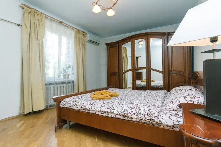 Apartment on Sheptitskogo str