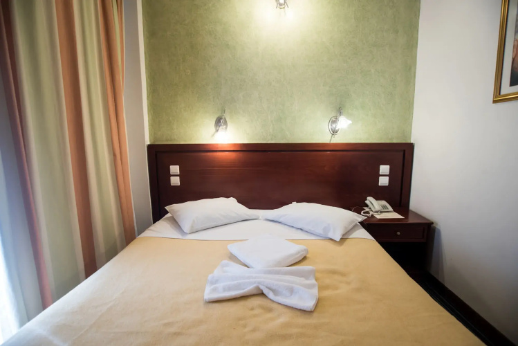 Golden City Hotel